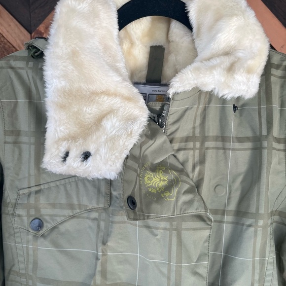 Women’s Burton Plaid Snowboard Jacket Size Small - Picture 2 of 16
